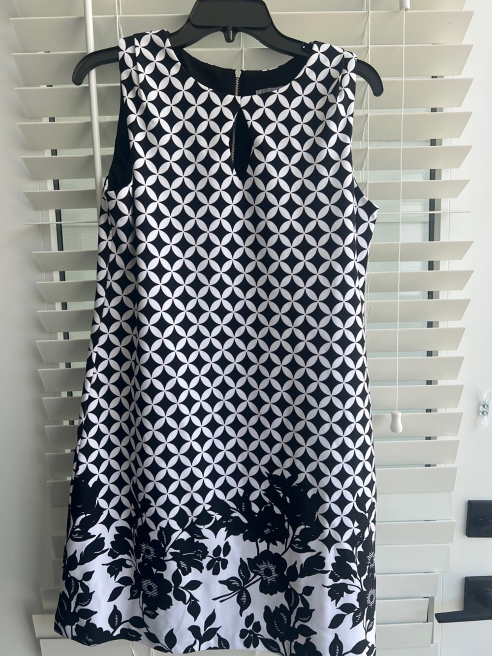 Danny & Nicole Black and White Geometric Floral Shift Dress